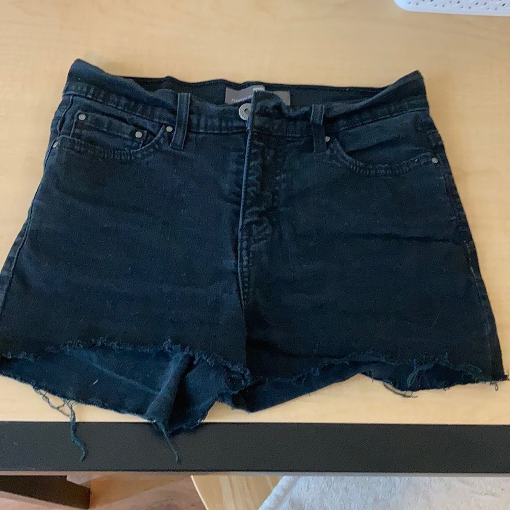 Levi Cutoff shorts